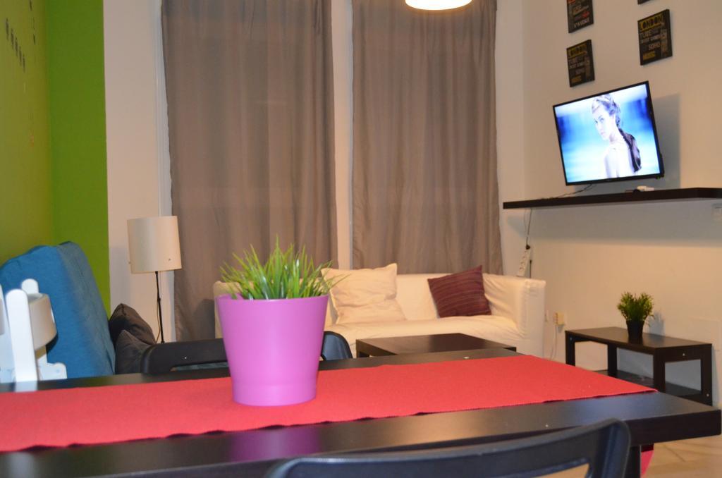 מאלגה Apartamentos Canasteros מראה חיצוני תמונה